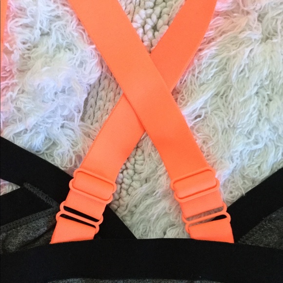 COMMUNITY Rasa Sports Bra - Picture 4 of 6